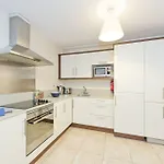 Broc House Lejlighedshotel 4*