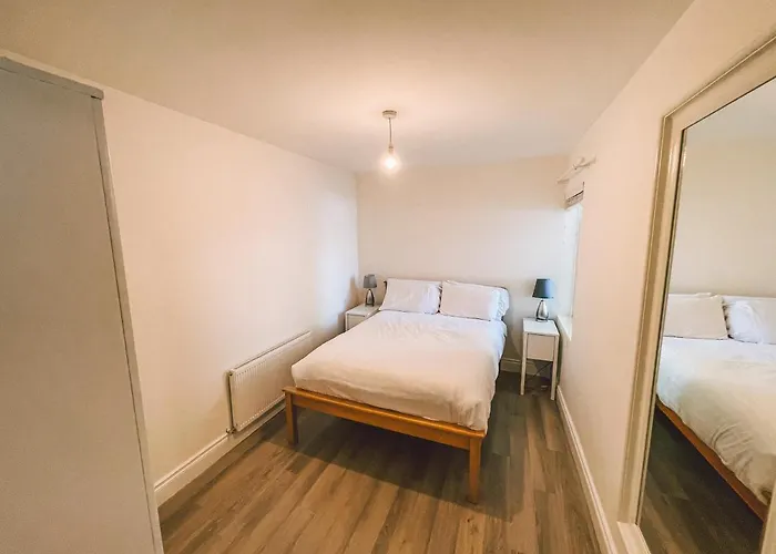 Broc House Aparthotel