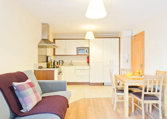 Aparthotel Broc House