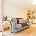 Apartahotel Broc House 4*
