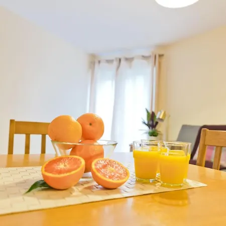 Broc House Aparthotel