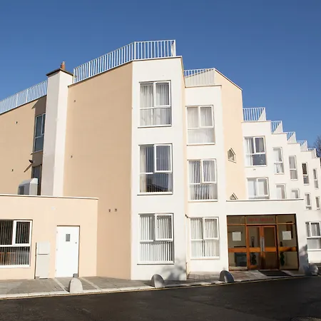 Broc House Aparthotel 4*