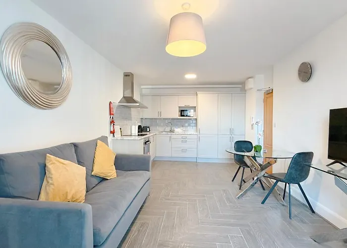 布罗克豪斯公寓 4*