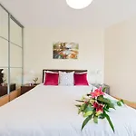 Broc House Apart Otel 4*