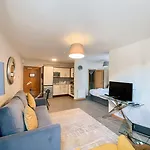 Broc House Apart Otel