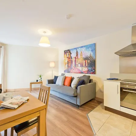 Broc House Hotel apartamentowy 4*