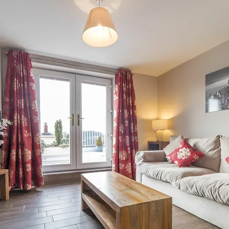 Hotel apartamentowy Broc House